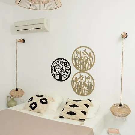 Aegean White Aparts